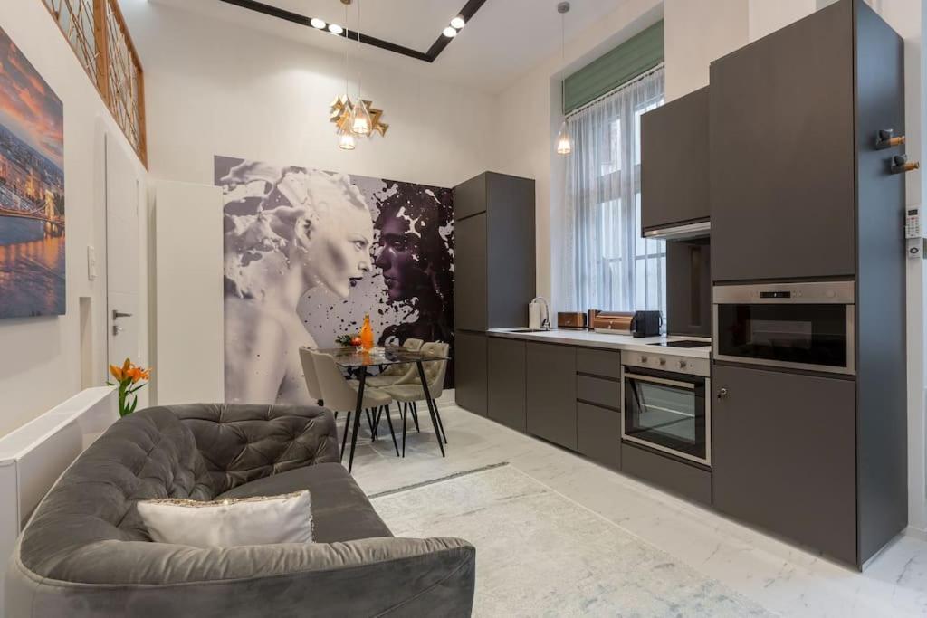Premium Apartment By Hi5-King Street'S Luxury Budapest Exterior foto