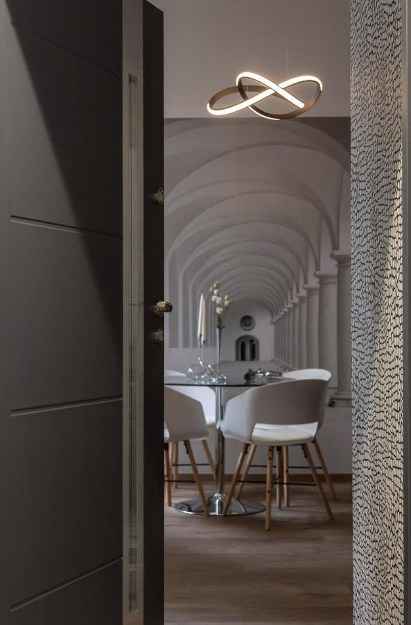 Premium Apartment By Hi5-King Street'S Luxury Budapest Exterior foto